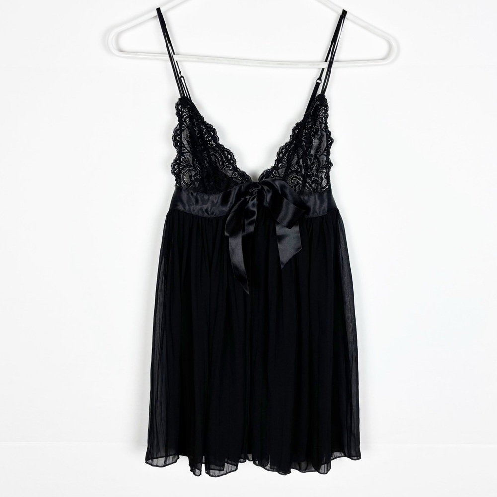 Victoria’s Secret Baby Doll Chemise Black Pleated Chiffon Lace Satin Bow Size XS